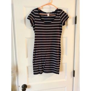H&M Fitted t-shirt dress